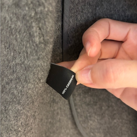 Neiman Marcus Tan and Gray Cape 100% Cashmere Coat - Picture 5 of 5